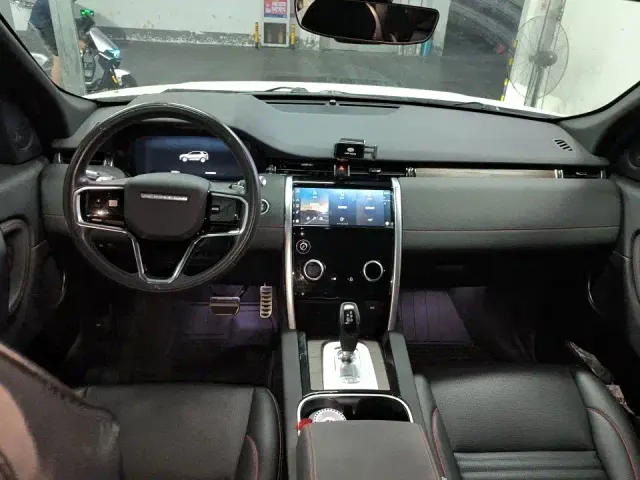 Land Rover Discovery Sport — Фото автомобиля 4