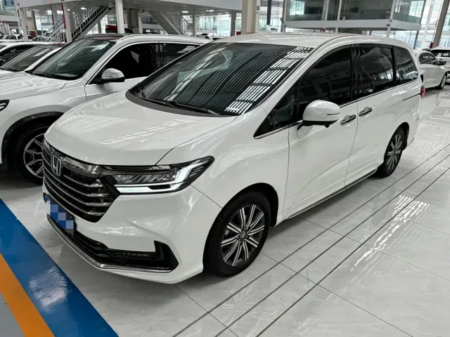 Фотография автомобиля — Honda Odyssey