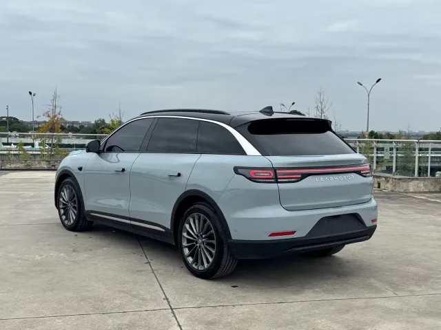 Leapmotor C11 — Фото автомобиля 7