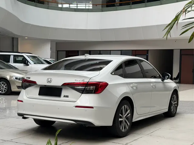 Honda Civic — Фото автомобиля 4