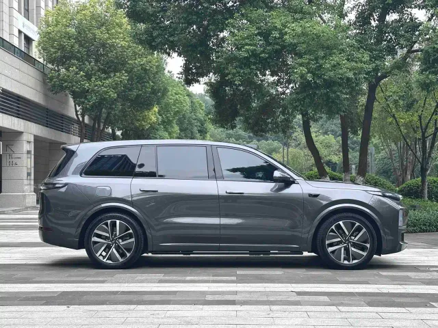 Li Auto L9 — Фото автомобиля 5