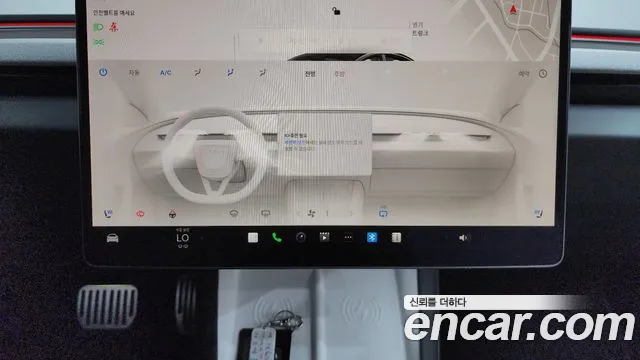 Tesla Model 3 — Фото автомобиля 14