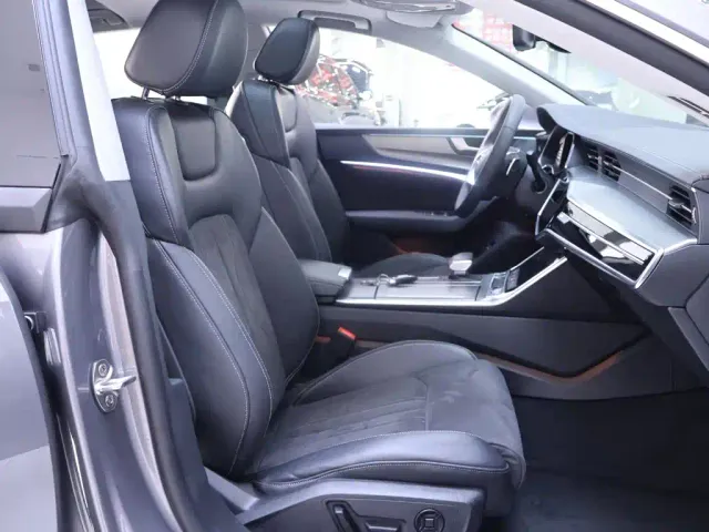 Audi A7L — Фото автомобиля 21