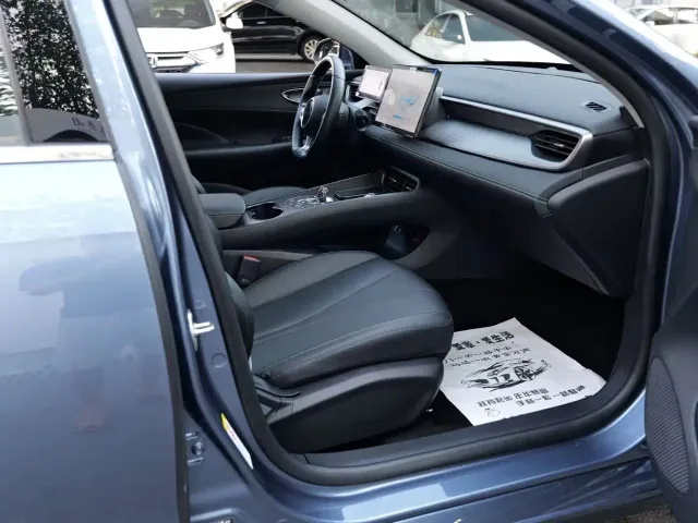BYD Seal 05 DM-i — Фото автомобиля 7