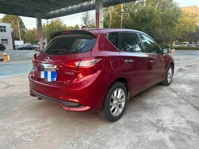 Nissan Tiida — Фото автомобиля 4