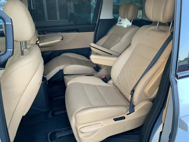 GAC Trumpchi E8 — Фото автомобиля 5
