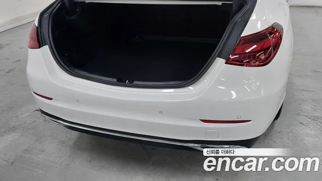Mercedes-Benz C-Class — Фото автомобиля 11