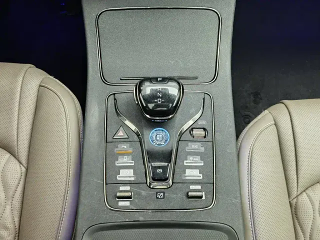 BYD Han — Фото автомобиля 13