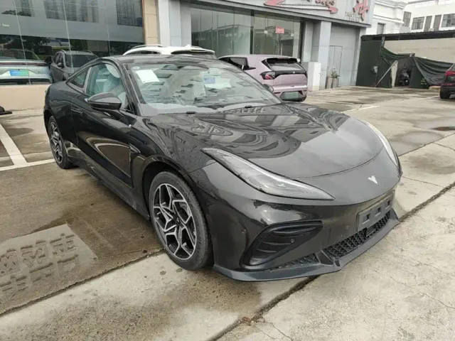 Hozon Neta GT — Фото автомобиля 3