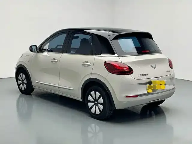 Wuling Bingo — Фото автомобиля 12