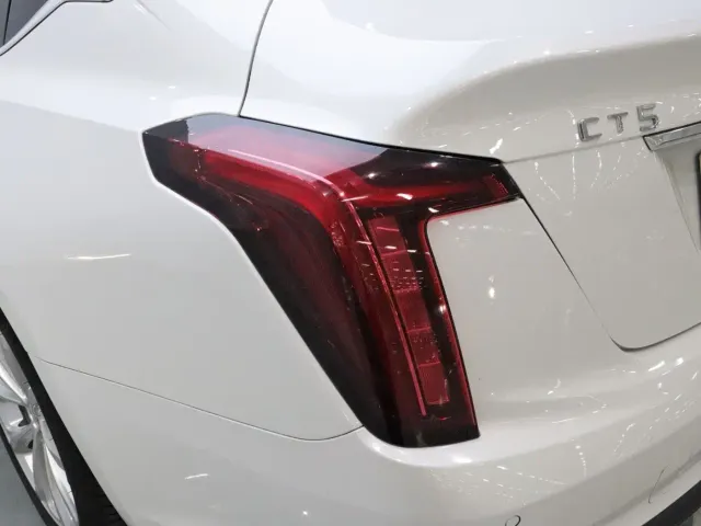 Cadillac CT5 — Фото автомобиля 19