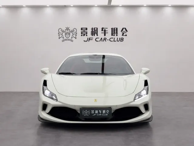 Ferrari F8 — Фото автомобиля 2