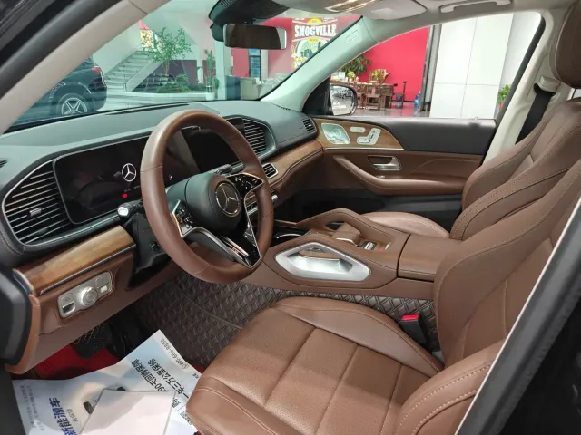 Mercedes-Benz GLE-Class — Фото автомобиля 10