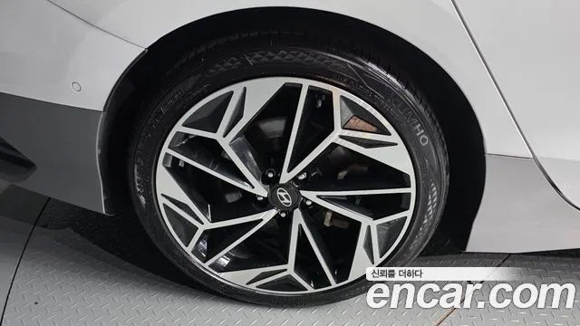 Hyundai Ioniq 6 — Фото автомобиля 4