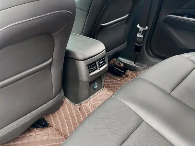 Cadillac CT4 — Фото автомобиля 9