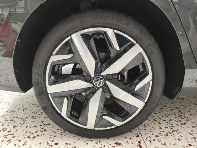 Volkswagen Lamando — Фото автомобиля 21