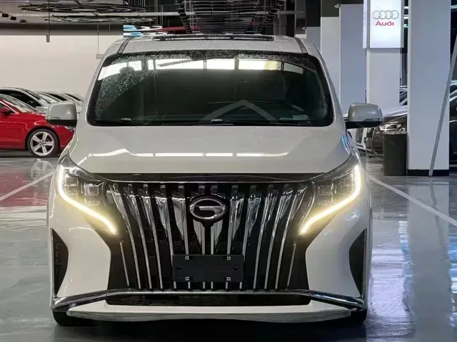 GAC Trumpchi M8 — Фото автомобиля 2