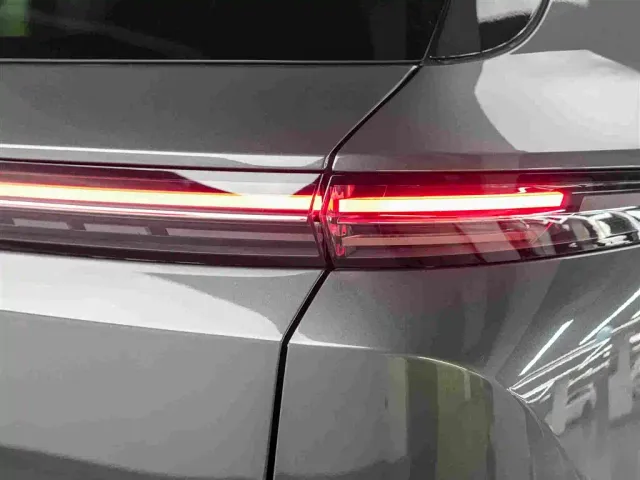 Li Auto L7 — Фото автомобиля 16