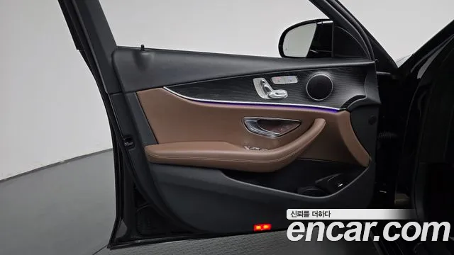 Mercedes-Benz E-Class W213 — Фото автомобиля 13