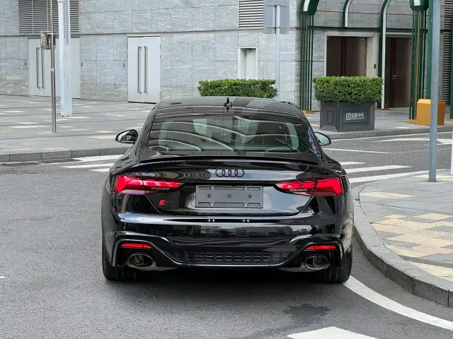 Audi RS 5 — Фото автомобиля 8