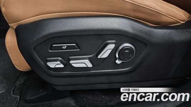 Hyundai Santafe — Фото автомобиля 22
