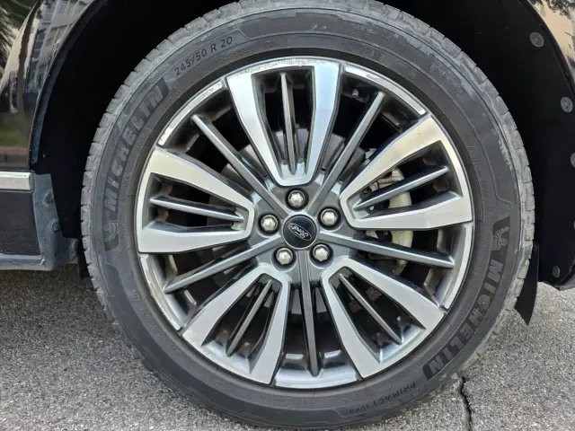 Ford Edge — Фото автомобиля 22
