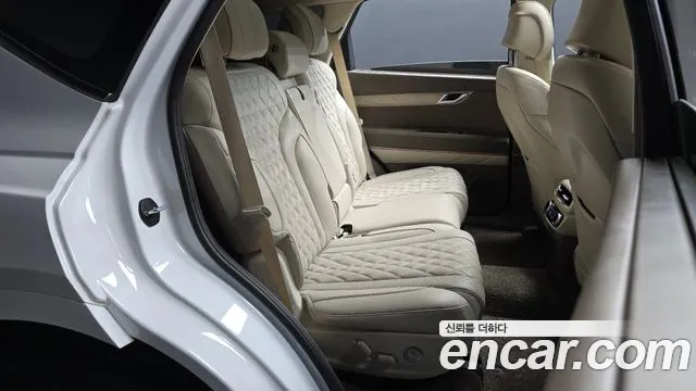 Genesis GV80 — Фото автомобиля 17