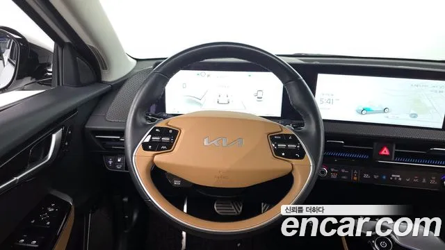 Kia EV6 — Фото автомобиля 12