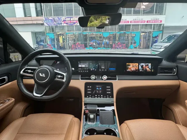 Li Auto ONE — Фото автомобиля 6