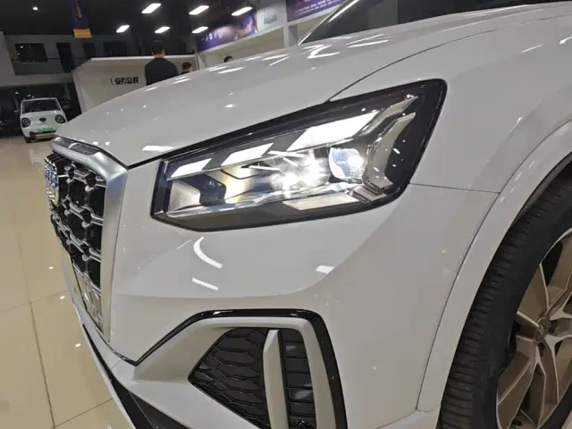 Audi Q2L — Фото автомобиля 21