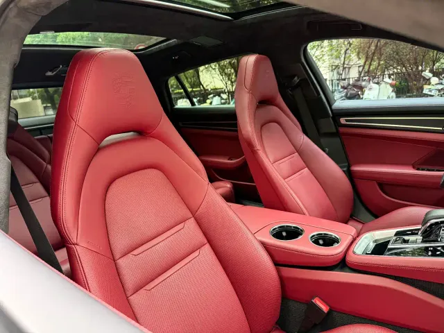 Porsche Panamera 2023 Panamera Executive Long Wheelbase Platinum Edition 2.9T — Фото автомобиля 16