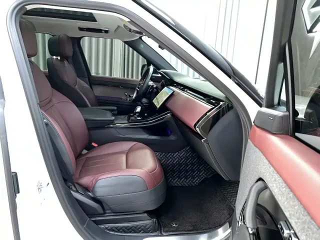 Land Rover Range Rover Sport — Фото автомобиля 8