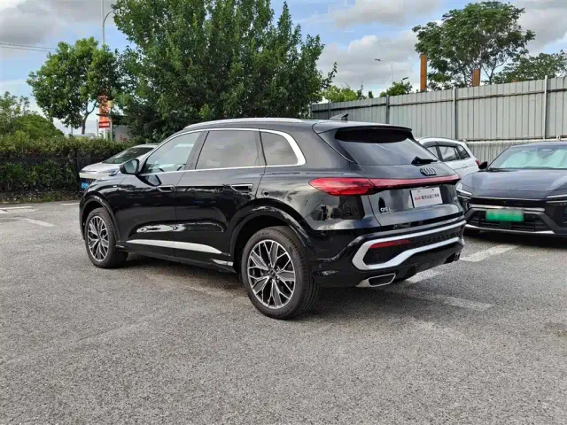 Audi Q5L — Фото автомобиля 4