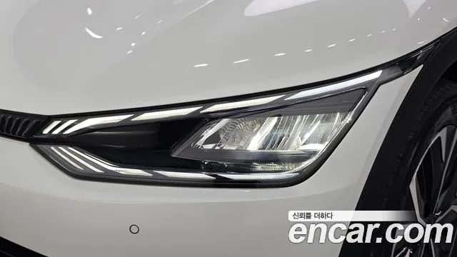 Kia EV6 — Фото автомобиля 21