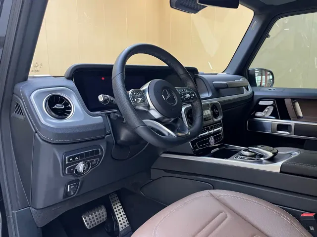 Mercedes-Benz G-Class — Фото автомобиля 10