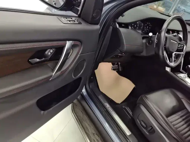Land Rover Discovery Sport — Фото автомобиля 15