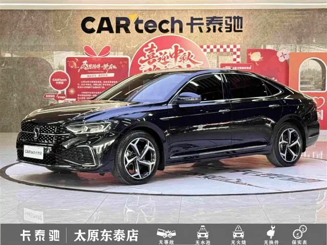 Фотография автомобиля — Volkswagen Passat