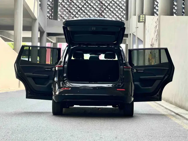 Toyota BoZhi 3X — Фото автомобиля 13