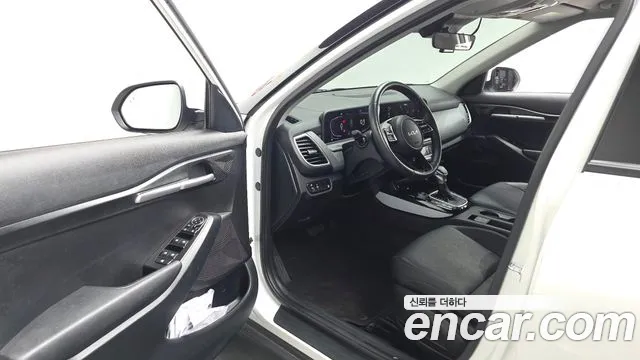 Kia Seltos Бензин 1.6 турбо 2WD — Фото автомобиля 10