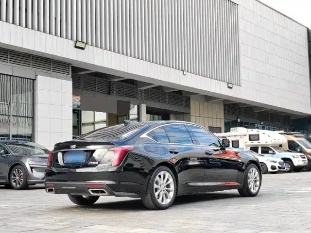 Cadillac CT5 — Фото автомобиля 8