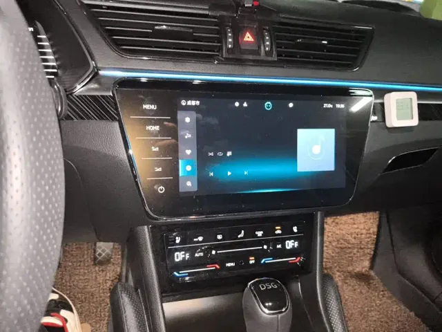 Skoda Superb — Фото автомобиля 14