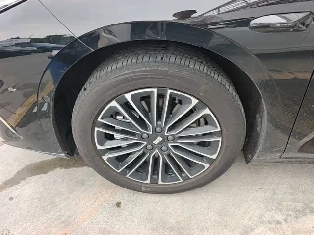 Geely Galaxy Xingyao 8 — Фото автомобиля 22