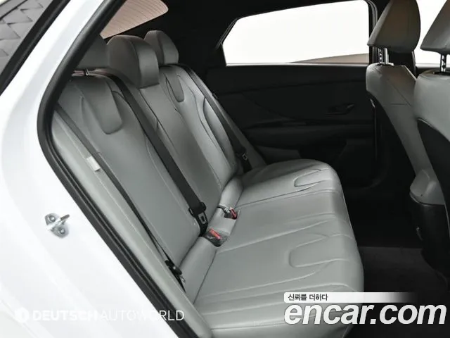 Hyundai Avante CN7 — Фото автомобиля 12
