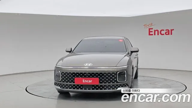 Hyundai Grandeur GN7 — Фото автомобиля 3