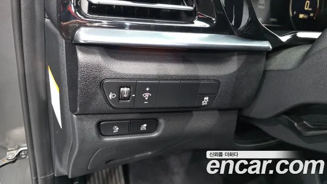 Kia Niro — Фото автомобиля 27