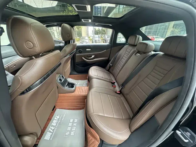 Mercedes-Benz E-Class — Фото автомобиля 9