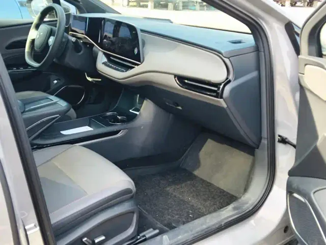 Hongqi EH7 — Фото автомобиля 8