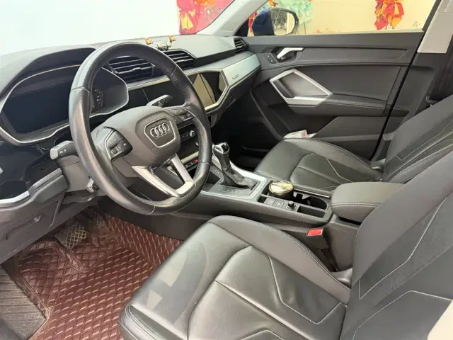 Audi Q3 — Фото автомобиля 11