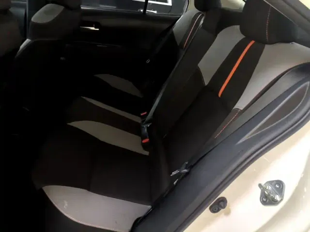 Toyota Corolla — Фото автомобиля 12