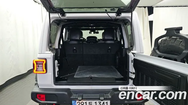 Jeep Wrangler Wrangler (JL) — Фото автомобиля 20